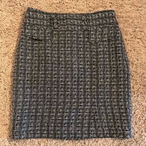 Ann Taylor Petites size 00P black/blue/white skirt